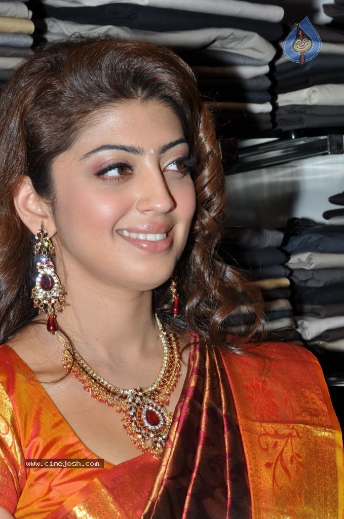 Pranitha Latest Stills - 24 / 93 photos