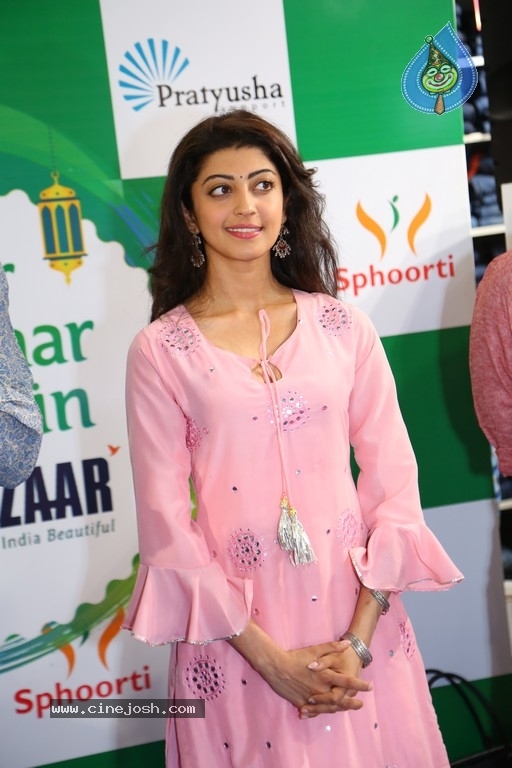 Pranitha Subhash Gallery - Photo 3 Of 10