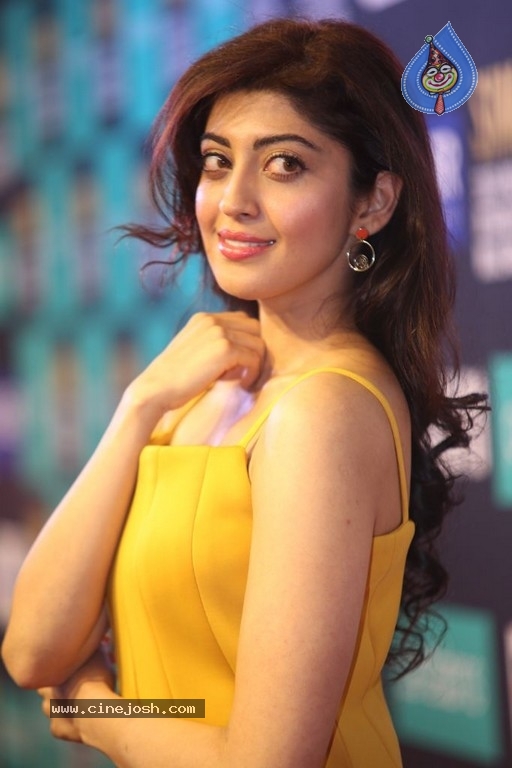 Pranitha Subhash Images - 8 / 40 photos