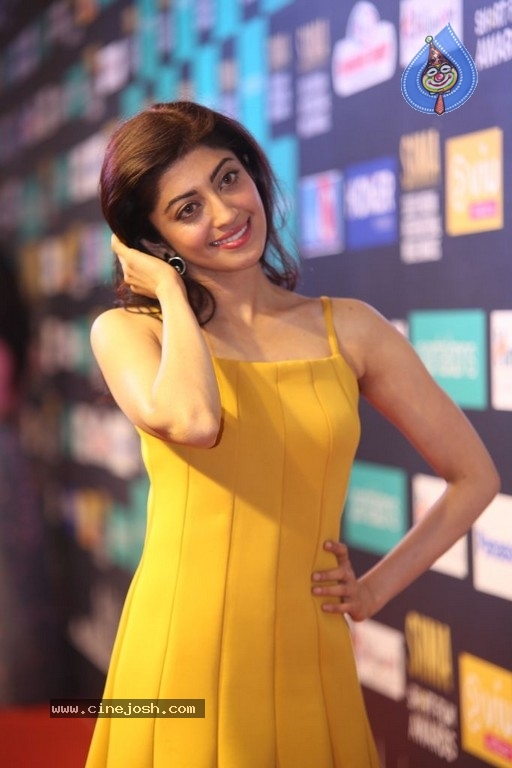 Pranitha Subhash Images - 29 / 40 photos