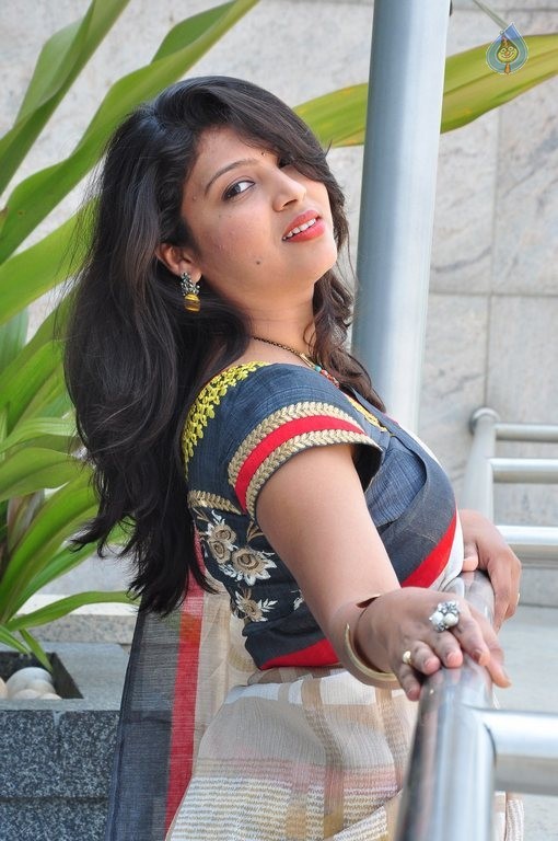 Praveena Photos - 10 / 42 photos