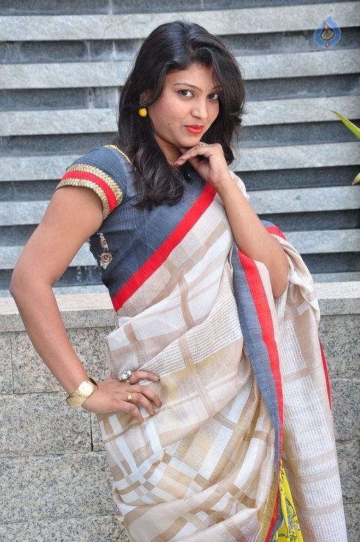 Praveena Photos - 31 / 42 photos