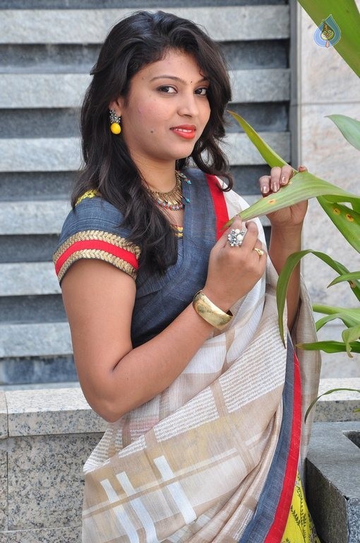 Praveena Photos - 32 / 42 photos