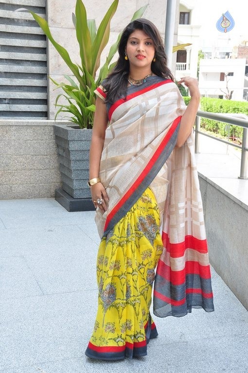 Praveena Photos - 41 / 42 photos