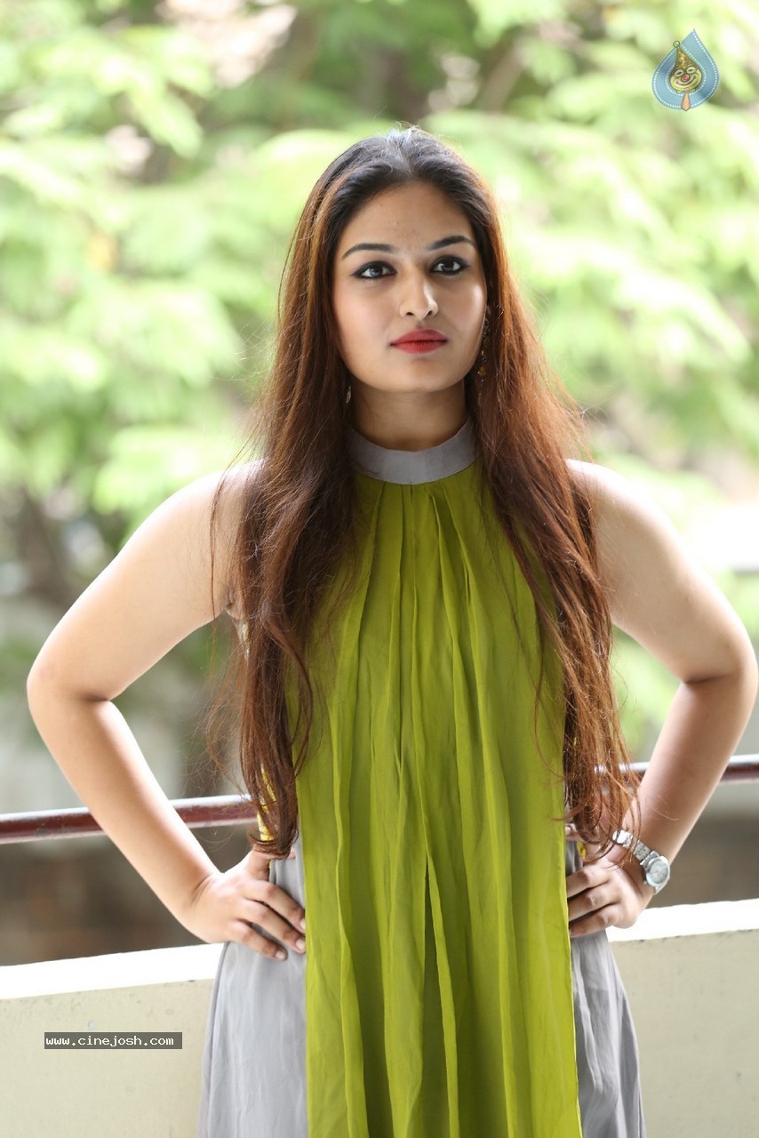 Prayaga Martin Stills - 29 / 54 photos