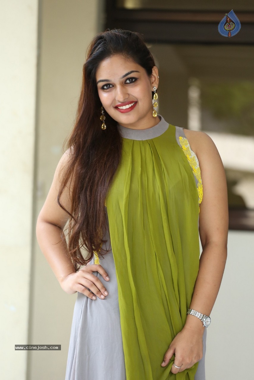 Prayaga Martin Stills - 34 / 54 photos