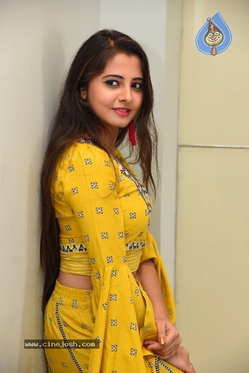 Preethi Asrani Stills - 19 / 21 photos