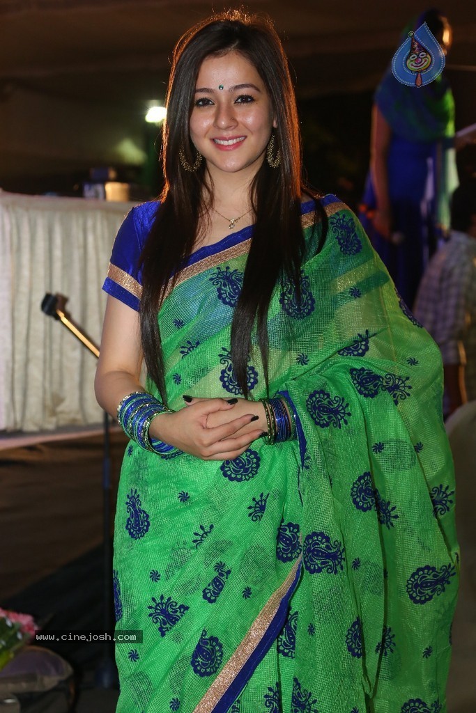 Priyal Gor Stills - 29 / 91 photos