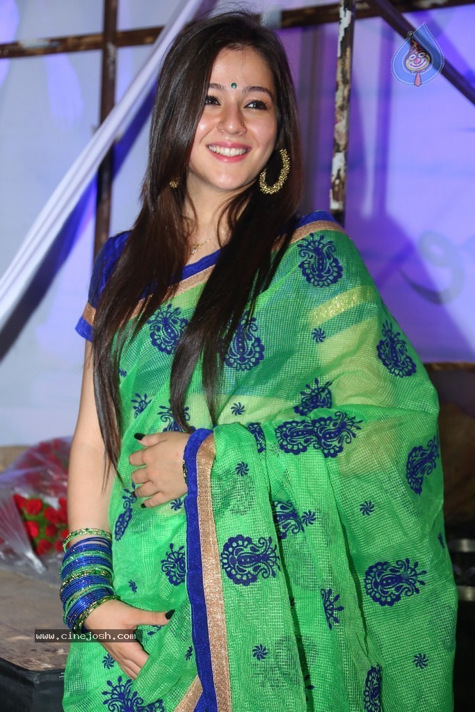 Priyal Gor Stills - 38 / 91 photos