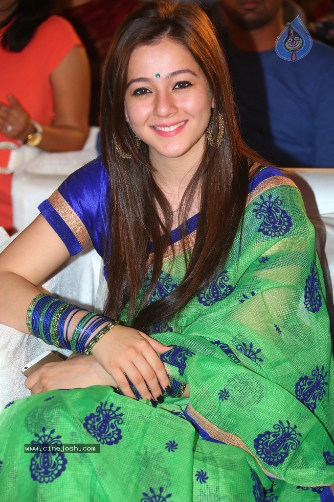 Priyal Gor Stills - 40 / 91 photos