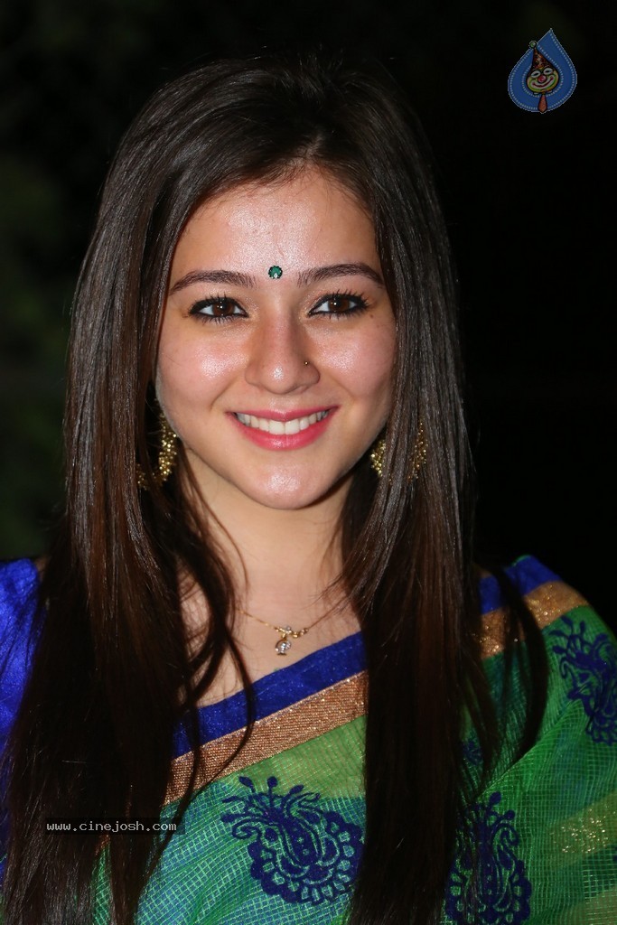 Priyal Gor Stills - 70 / 91 photos