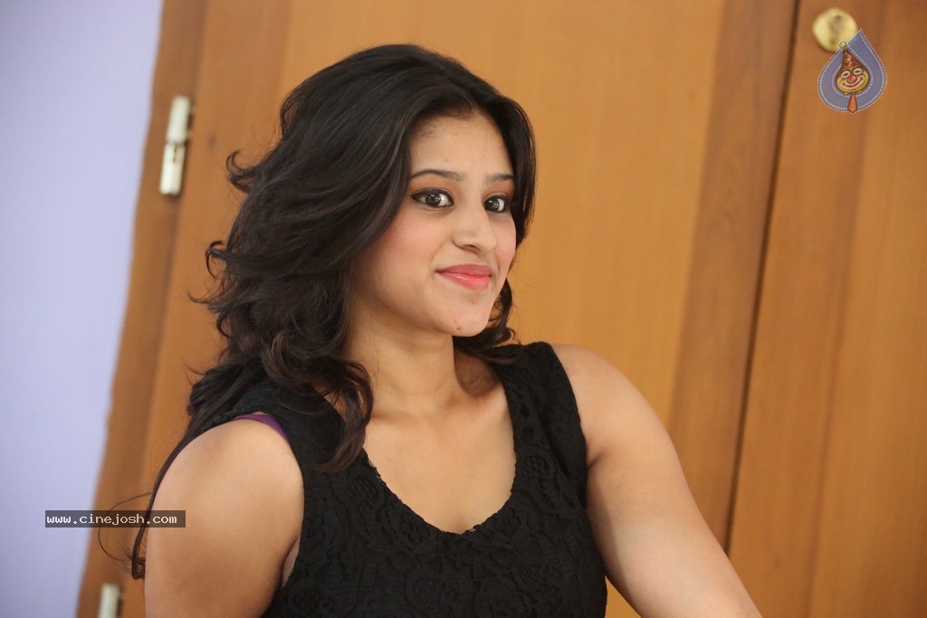 Priya Latest Pics - 51 / 149 photos