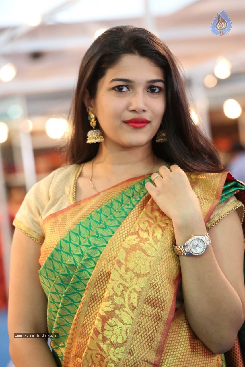 Priya New Photos - 6 / 62 photos