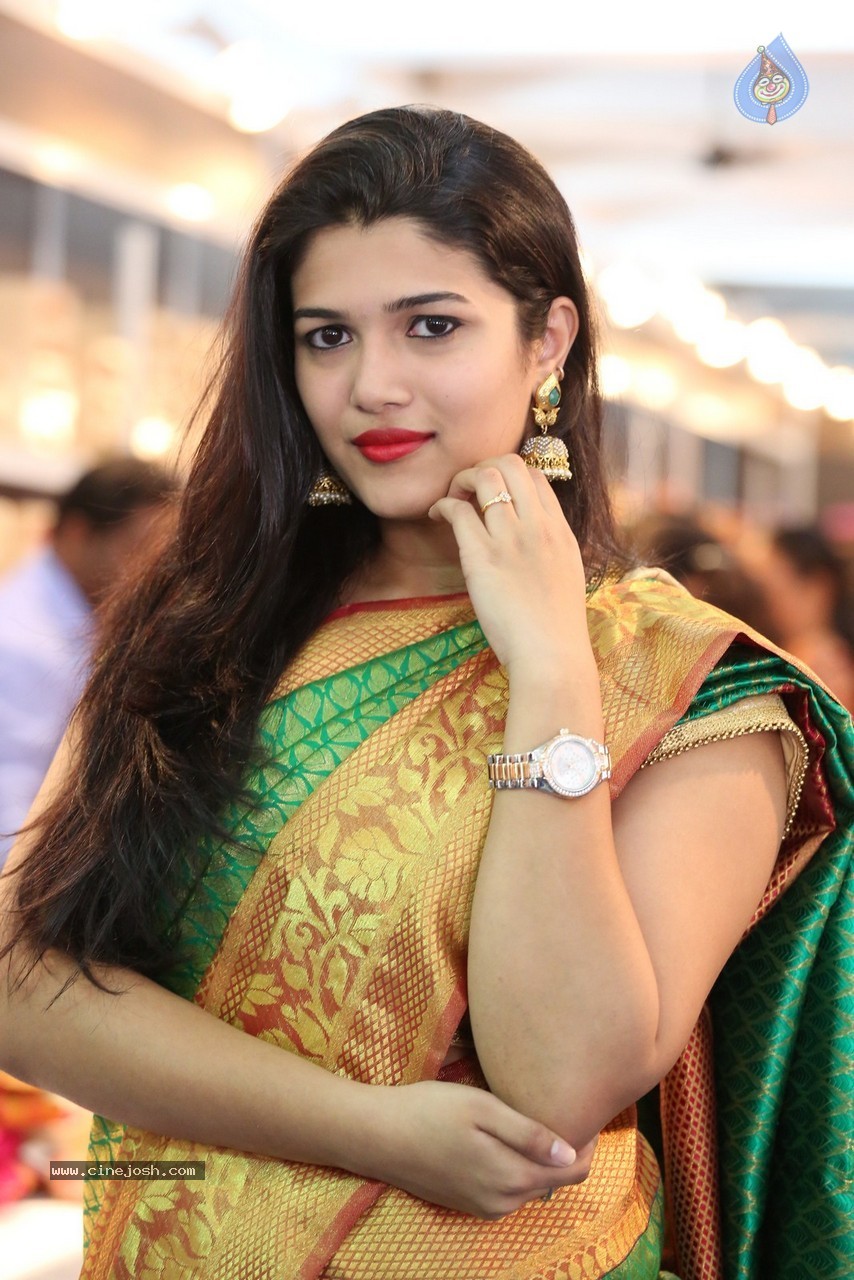 Priya New Photos - 18 / 62 photos