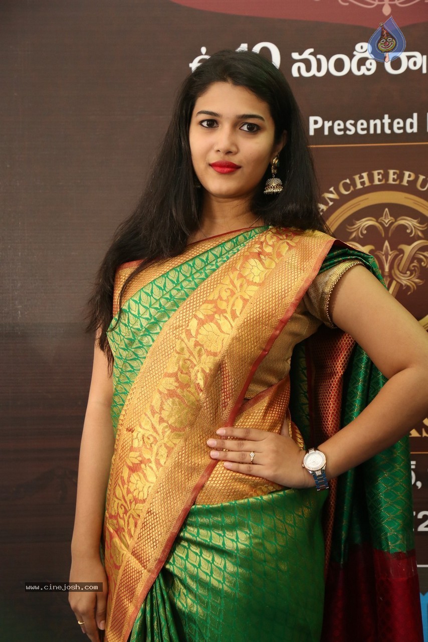 Priya New Photos - 28 / 62 photos