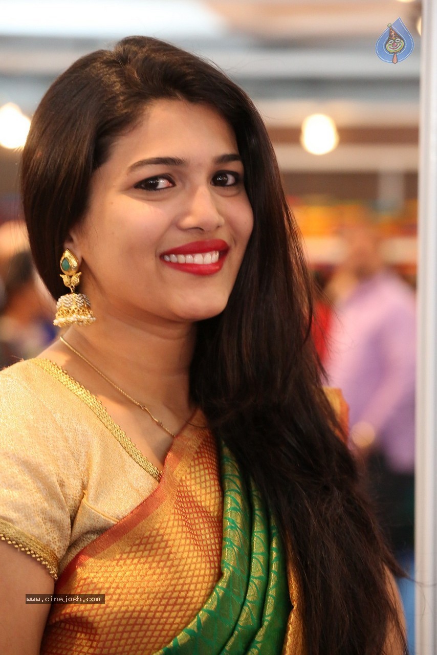 Priya New Photos - 34 / 62 photos