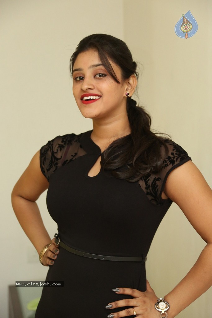 Priya New Photos - 34 / 103 photos