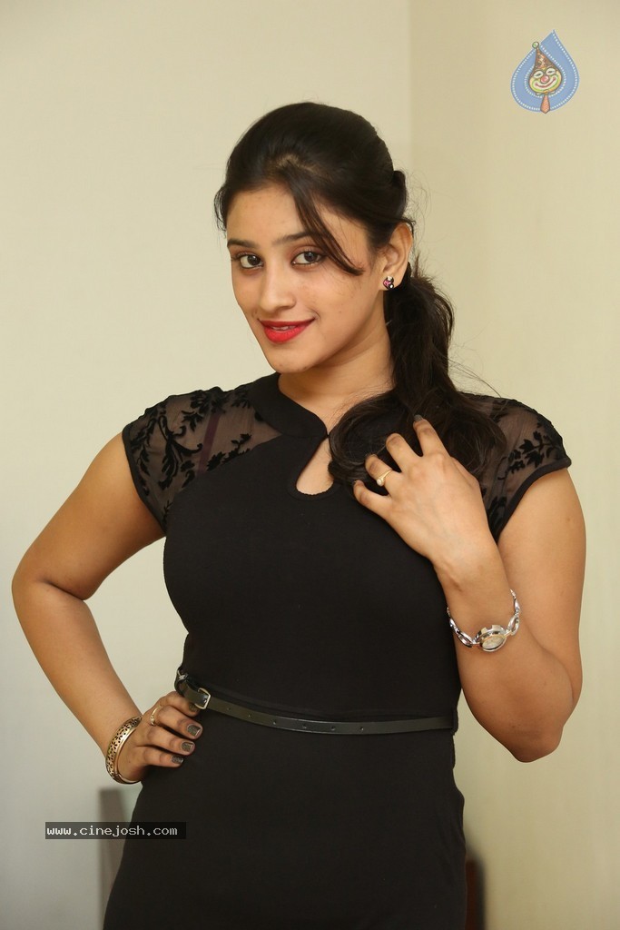 Priya New Photos - 67 / 103 photos