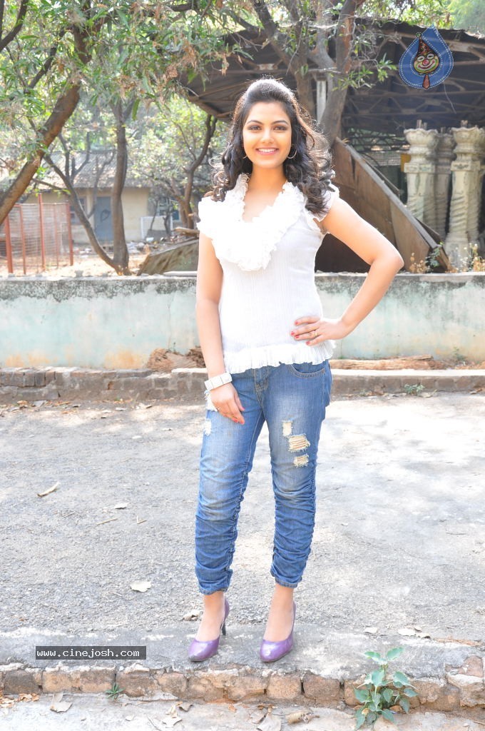 Priyanka Tiwari New Stills - 74 / 77 photos