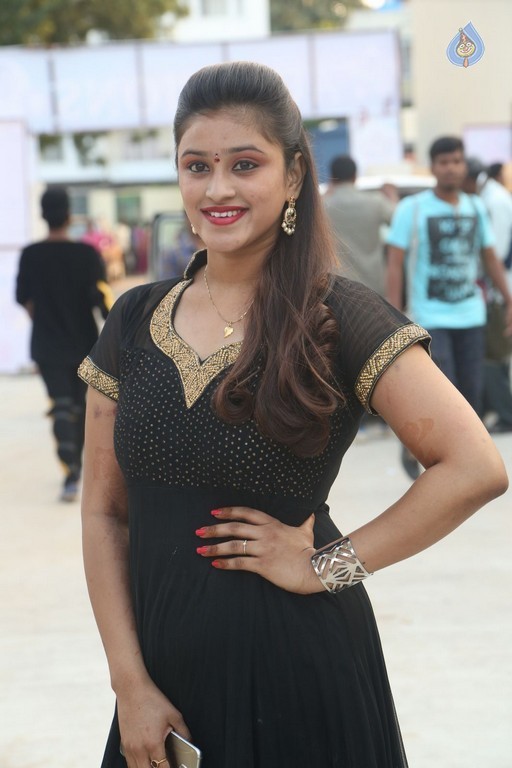 Priya Photos - 18 / 21 photos