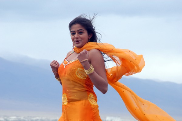 Priyamani - 55 / 154 photos