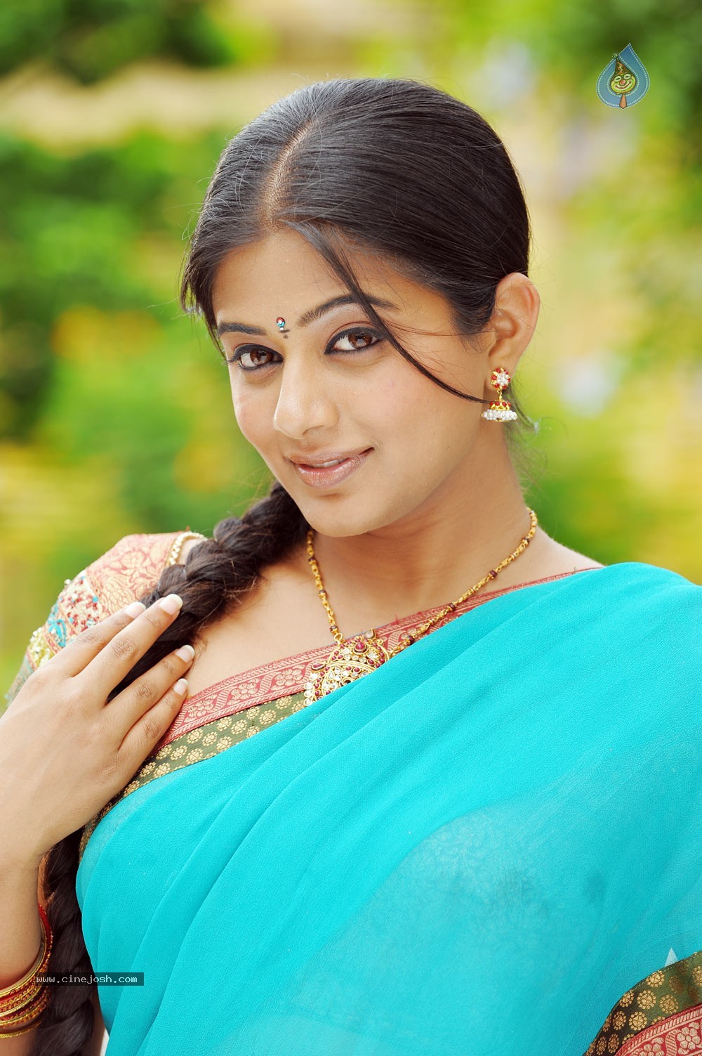 Priyamani Gallery - 25 / 27 photos