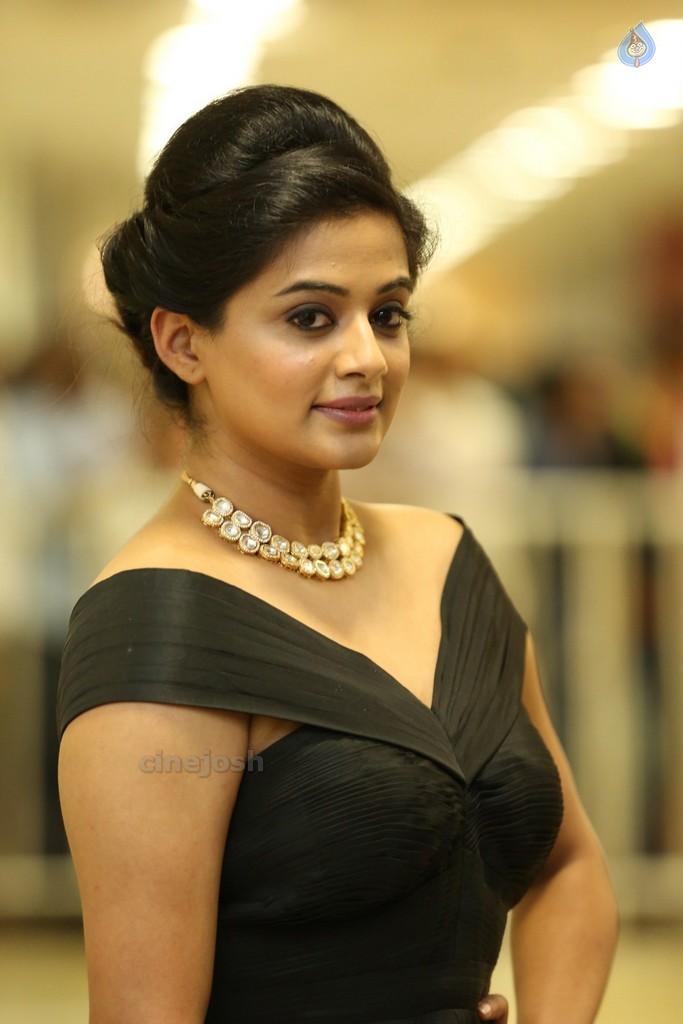 Priyamani Latest Pics - 2 / 40 photos