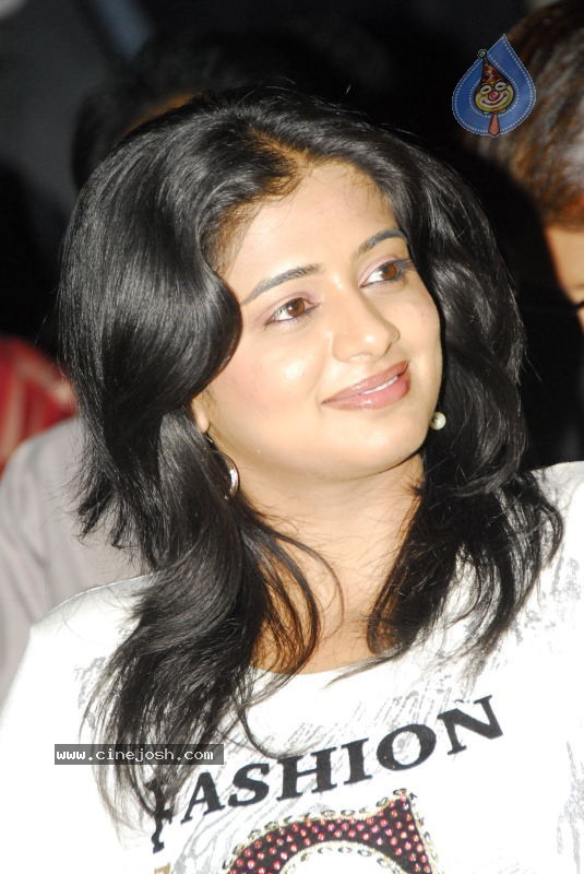 Priyamani latest stills - 21 / 26 photos