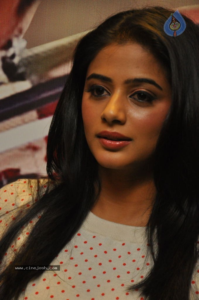 Priyamani Latest Stills - 5 / 60 photos