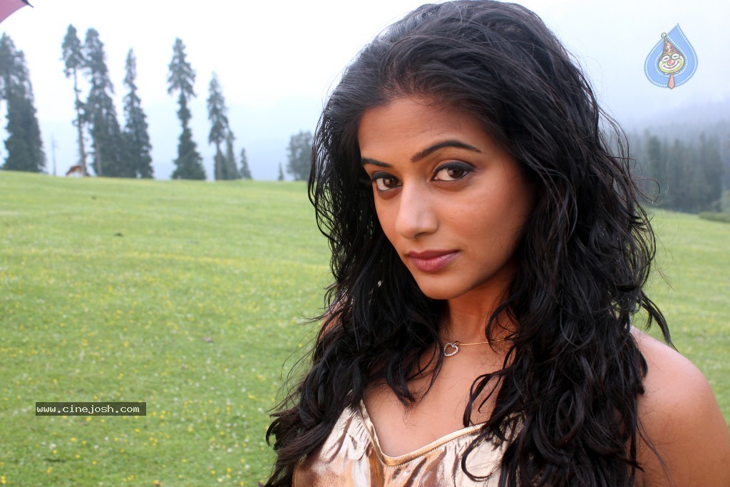 Priyamani New Photos - 30 / 55 photos