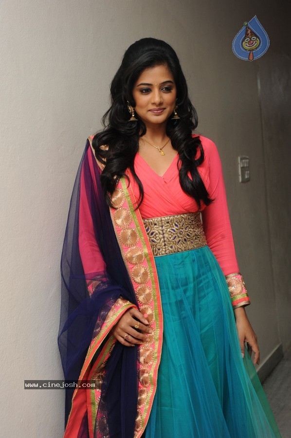 Priyamani New Photos - 81 / 81 photos