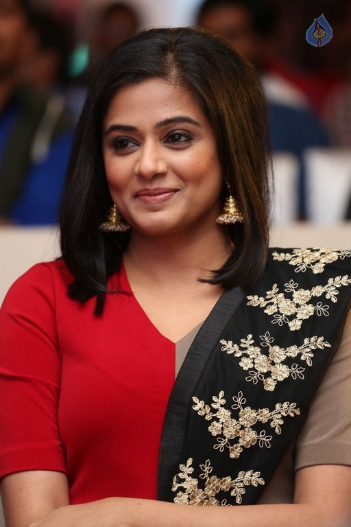 Priyamani New Photos - 19 / 24 photos