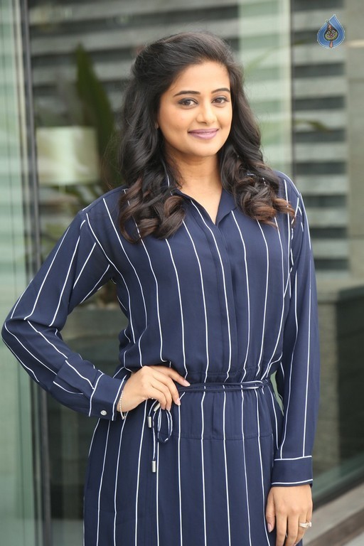 Priyamani New Photos - 32 / 58 photos