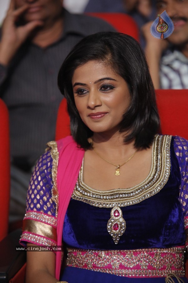 Priyamani New Stills - 57 / 62 photos