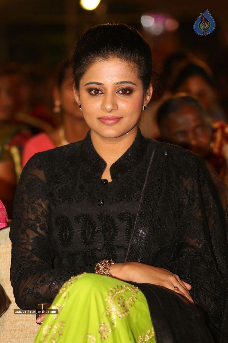 Priyamani Photos - 15 / 74 photos