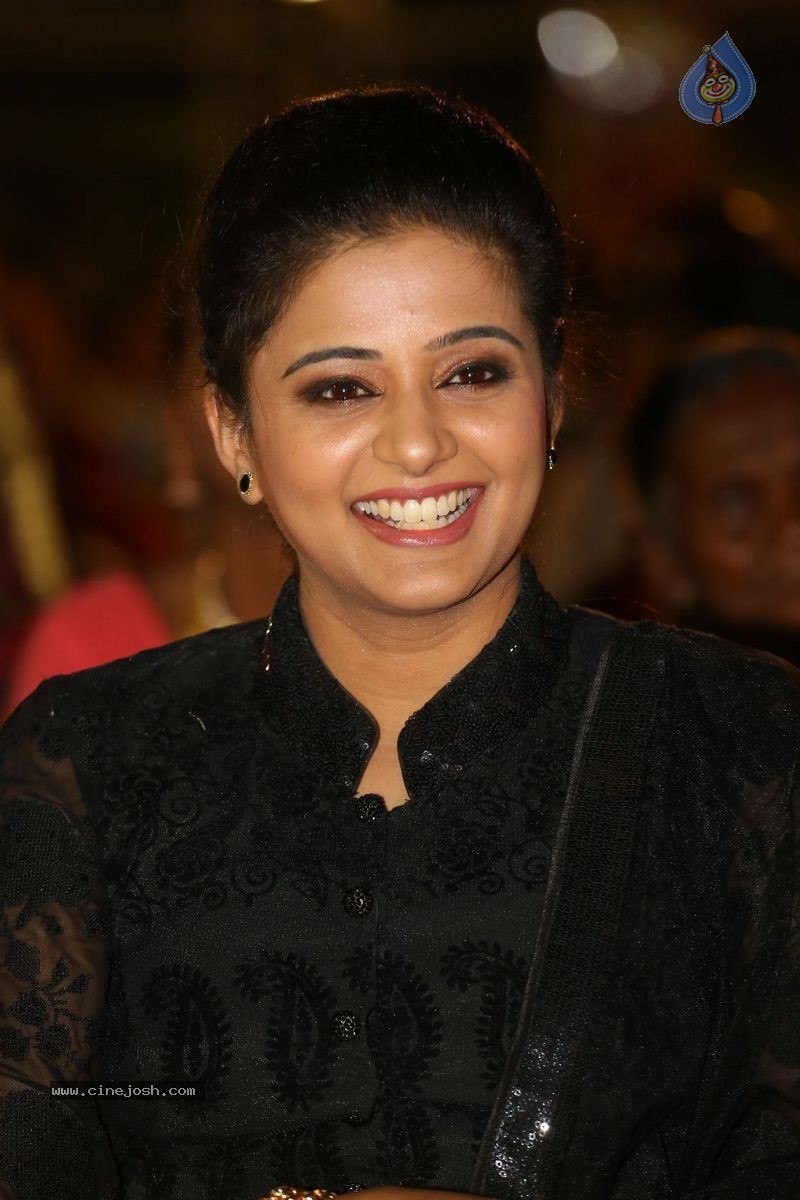 Priyamani Photos - 31 / 74 photos