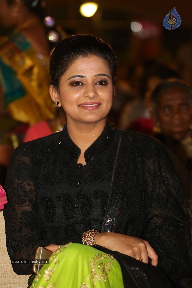 Priyamani Photos - 40 / 74 photos