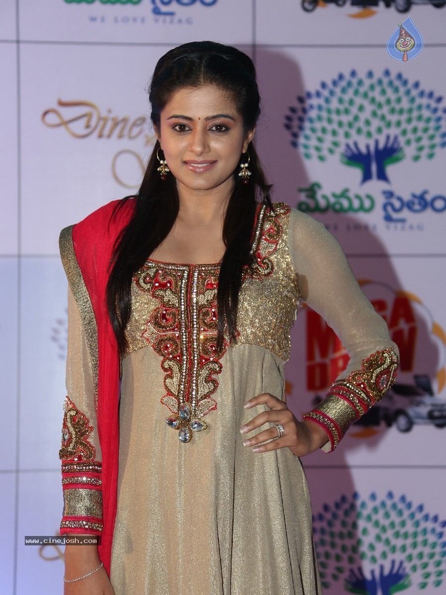 Priyamani Pics - 57 / 61 photos