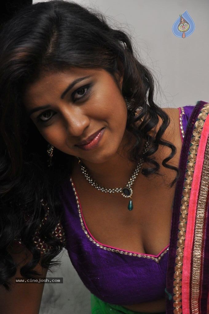 Geetanjali Hot Photos - 43 / 73 photos