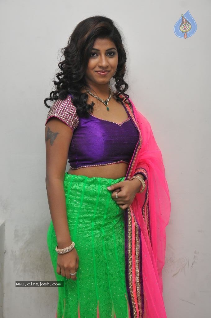 Geetanjali Hot Photos - 49 / 73 photos