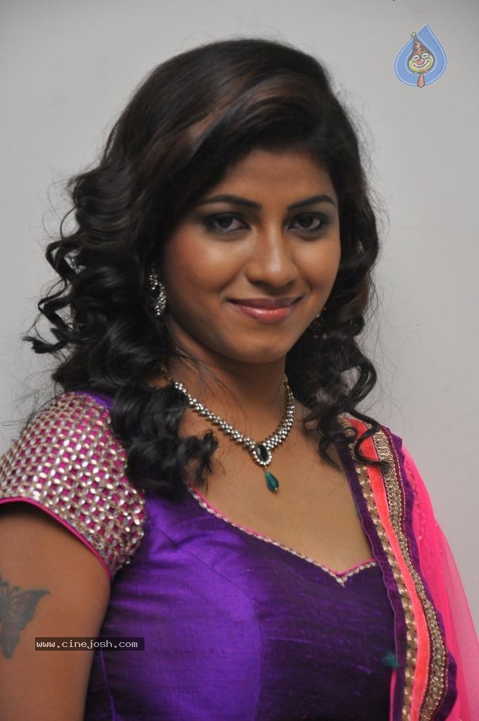 Geetanjali Hot Photos - 65 / 73 photos