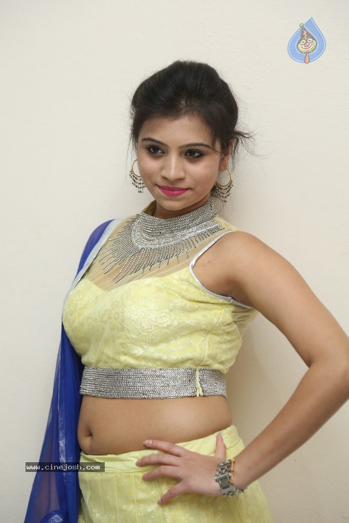 Priyanka Latest Images - 40 / 138 photos