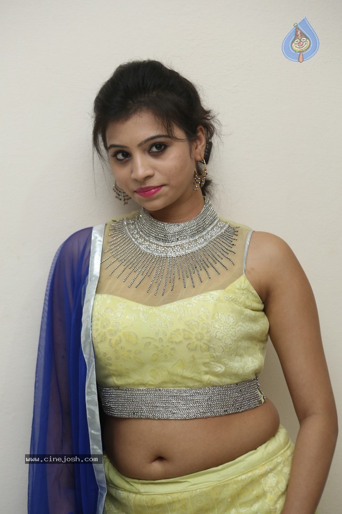 Priyanka Latest Images - 49 / 138 photos