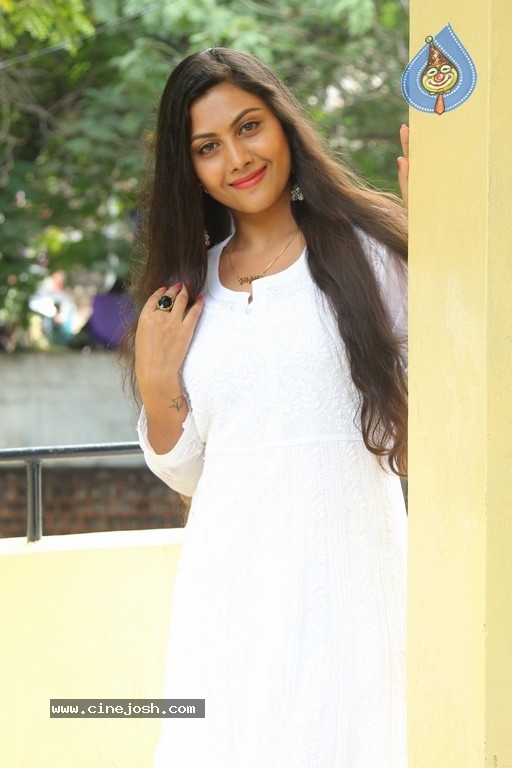 Priyanka Naidu Stills - 14 / 16 photos