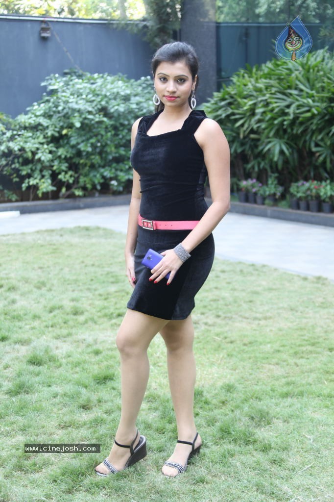 Priyanka New Gallery - 32 / 132 photos