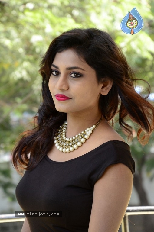 Priyanka New Images - 14 / 16 photos