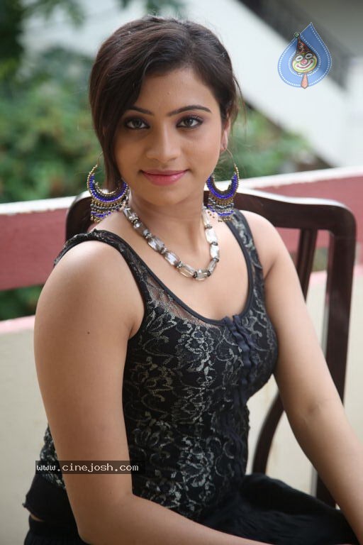 Priyanka Stills - 13 / 85 photos