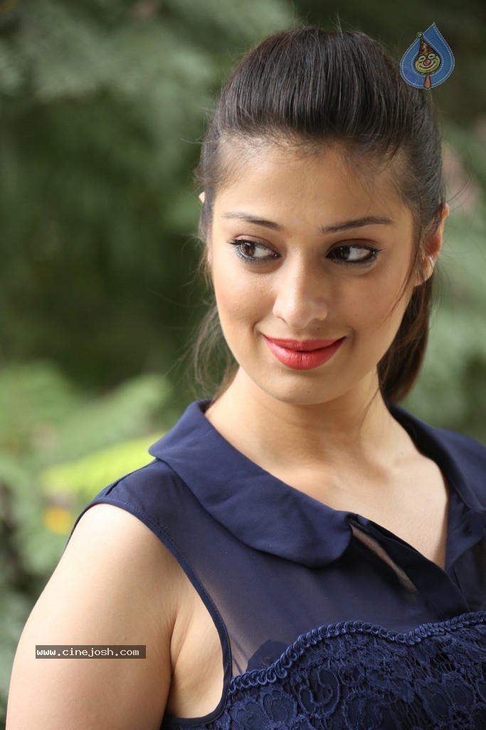 Raai Laxmi Stills - 24 / 152 photos