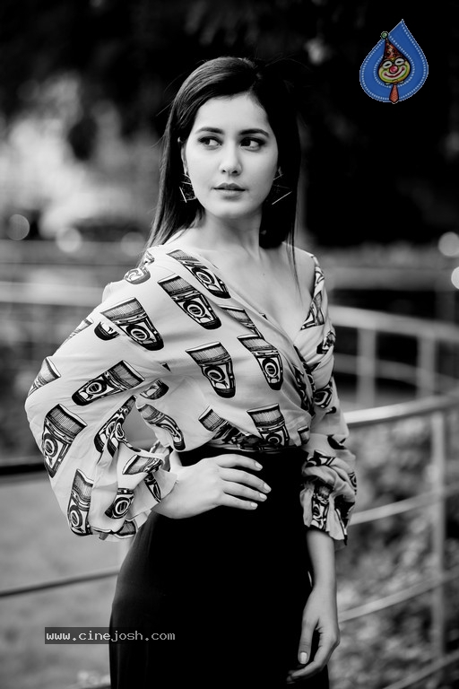 Raashi Khanna Images - 5 / 14 photos