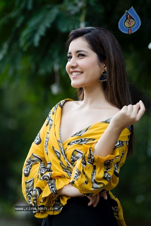 Raashi Khanna Images - 14 / 14 photos